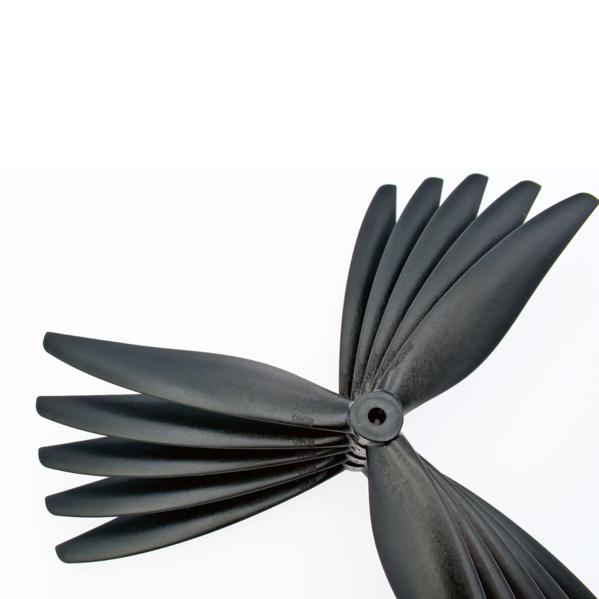 4 個 Gemfan 8040 8X4X3 3 ブレード 8 - Fpv Drone Propeller のレビューと価格